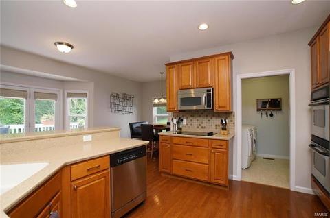 1108 Dogwood Ln, Ballwin, MO 63021 photo 15