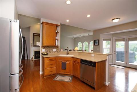 1108 Dogwood Ln, Ballwin, MO 63021 photo 11