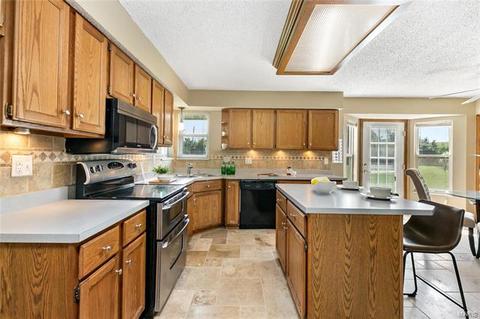 10 Georgetown Cir, O'fallon, MO 63368 photo 19