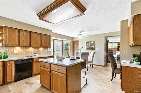 10 Georgetown Cir, O'fallon, MO 63368 photo 20