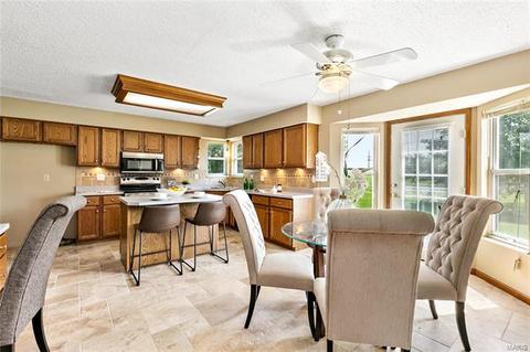 10 Georgetown Cir, O'fallon, MO 63368 photo 17