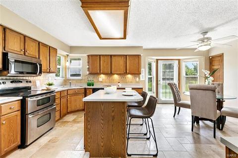 10 Georgetown Cir, O'fallon, MO 63368 photo 18
