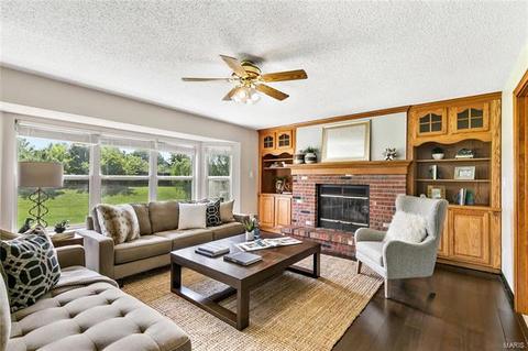 10 Georgetown Cir, O'fallon, MO 63368 photo 11