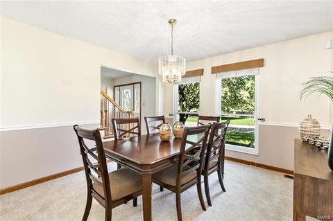 10 Georgetown Cir, O'fallon, MO 63368 photo 5