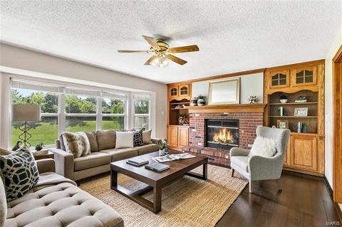 10 Georgetown Cir, O'fallon, MO 63368 photo 12