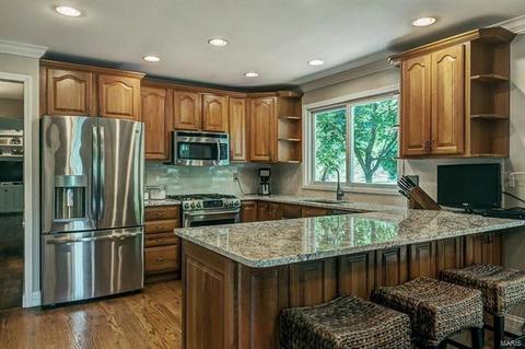613 Waterford Ridge Ct, Ballwin, MO 63021 photo 12