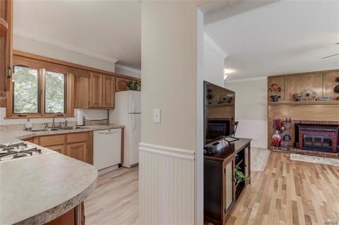 712 Highland Dr, O'fallon, MO 63366 photo 9