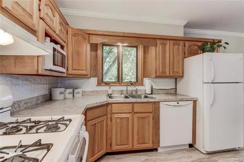 712 Highland Dr, O'fallon, MO 63366 photo 10
