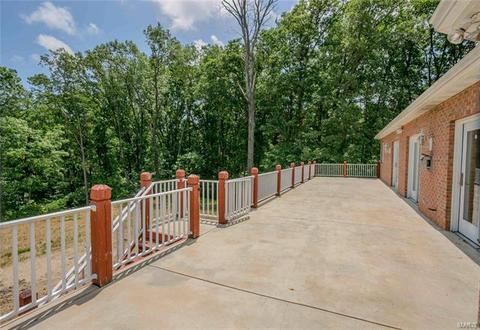309 Walnut Forest Dr, O'fallon, MO 63366 photo 2