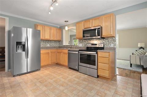 1 Sweet Mdws, Ballwin, MO 63011 photo 12