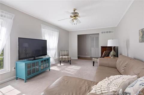1 Sweet Mdws, Ballwin, MO 63011 photo 9