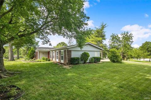 1 Sweet Mdws, Ballwin, MO 63011 photo 4