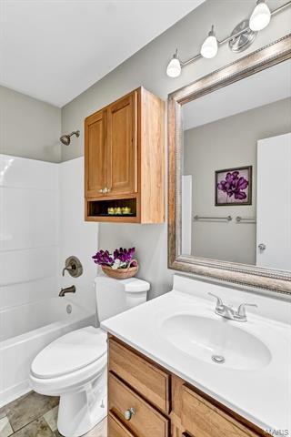 306 Birmingham Dr, O'fallon, MO 63366 photo 15