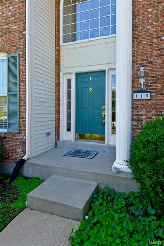 110 Lucerne Crossing Ct, Ballwin, MO 63011 photo 2