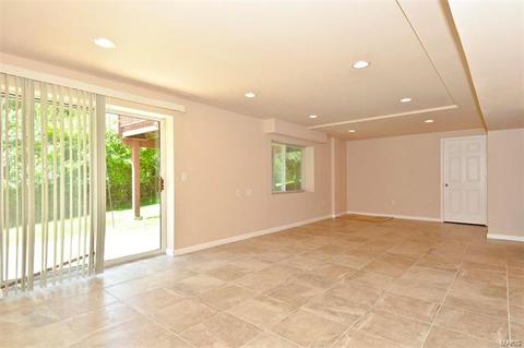 110 Lucerne Crossing Ct, Ballwin, MO 63011 photo 33