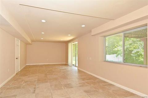 110 Lucerne Crossing Ct, Ballwin, MO 63011 photo 32