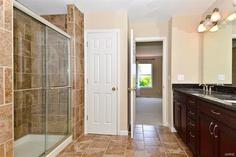 110 Lucerne Crossing Ct, Ballwin, MO 63011 photo 31