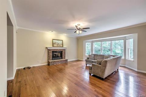201 Ozark Meadows Dr, Weldon Spring, MO 63304 photo 2