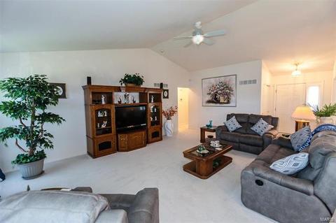 109 Grey Wolf Dr, O'fallon, MO 63366 photo 11