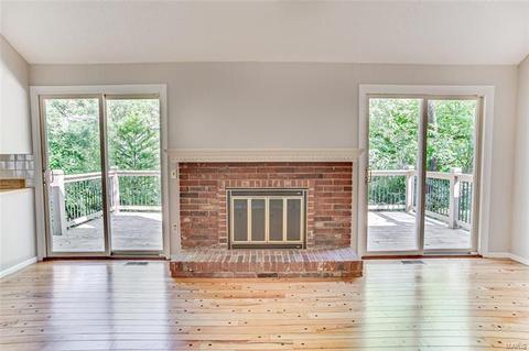 832 Dunraven Dr, Ballwin, MO 63021 photo 12