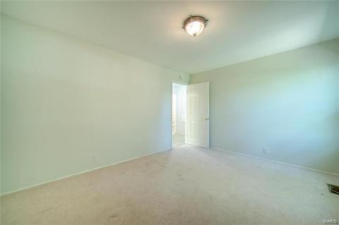 400 Nottingham Dr, Ballwin, MO 63011 photo 20