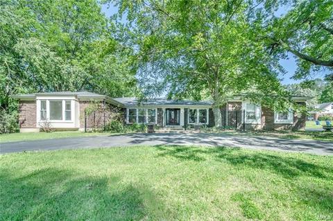 400 Nottingham Dr, Ballwin, MO 63011 photo 1