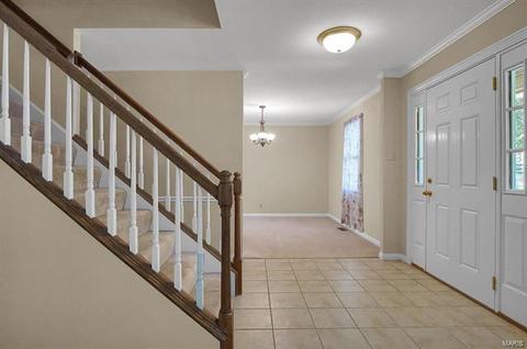 250 Oak Pass Ct, Ballwin, MO 63011 photo 2