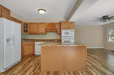 250 Oak Pass Ct, Ballwin, MO 63011 photo 8