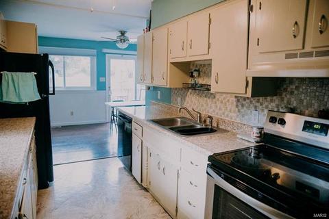 7083 Mardel Ave, Saint Louis, MO 63109 photo 8