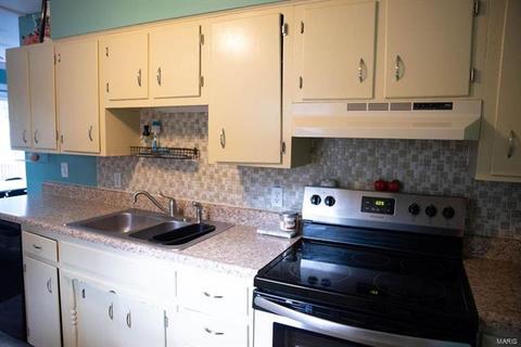 7083 Mardel Ave, Saint Louis, MO 63109 photo 7