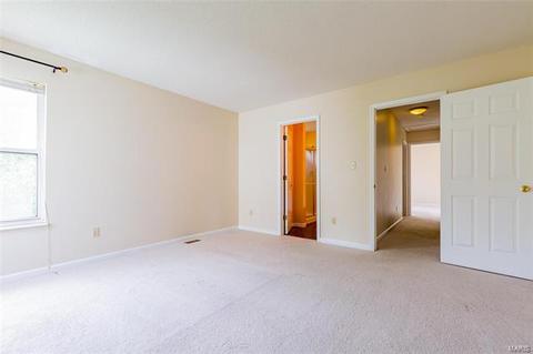 446 Elm Xing, Ballwin, MO 63021 photo 31