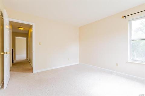 446 Elm Xing, Ballwin, MO 63021 photo 29