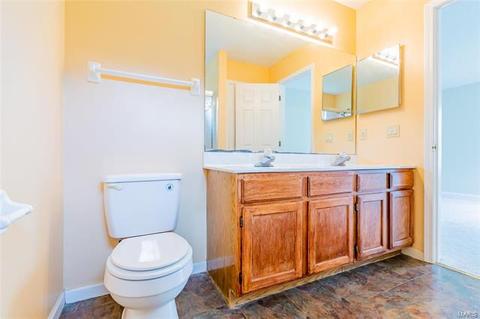 446 Elm Xing, Ballwin, MO 63021 photo 34