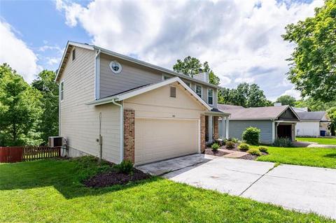 446 Elm Xing, Ballwin, MO 63021 photo 3