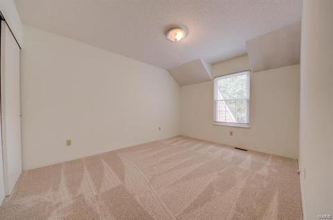 1420 Tahoe Vly, Ballwin, MO 63021 photo 14