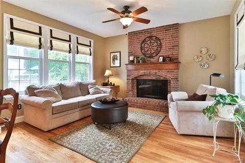 254 Dickens Farm Ln, Ballwin, MO 63021 photo 16