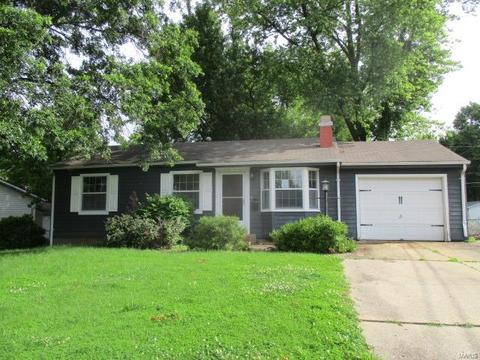 207 Bittersweet Dr, O'fallon, MO 63366 photo 1