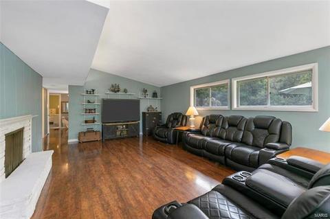 1414 Lark Ave, Saint Louis, MO 63122 photo 7