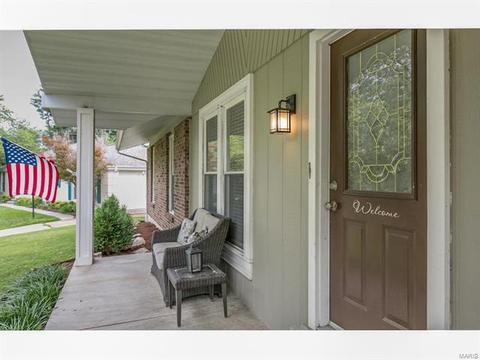 821 Phaeton Dr, Manchester, MO 63021 photo 2