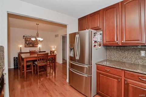 216 Belmonte Cir, O'fallon, MO 63368 photo 10