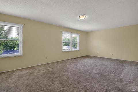 617 Forrester, Manchester, MO 63011 photo 18