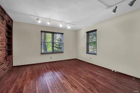 617 Forrester, Manchester, MO 63011 photo 8