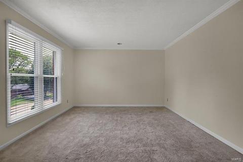 617 Forrester, Manchester, MO 63011 photo 3