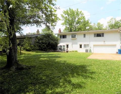 946 Brookvale Ter, Ballwin, MO 63021 photo 5