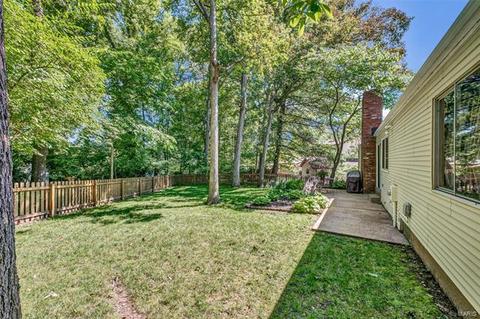 1465 Sandpointe Ct, Manchester, MO 63021 photo 3