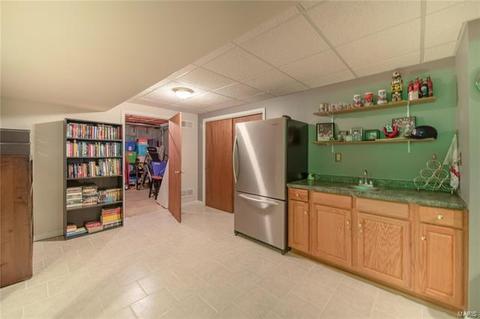 1210 Weatherton Pl, Ballwin, MO 63021 photo 27
