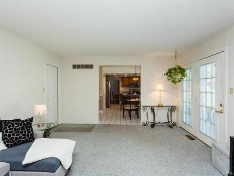 817 Clintwoode, Ballwin, MO 63021 photo 12