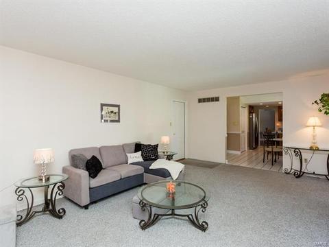 817 Clintwoode, Ballwin, MO 63021 photo 9