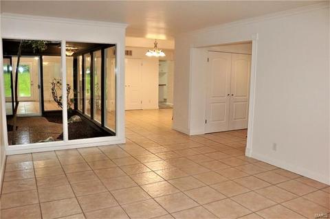 8 Grellnor, Manchester, MO 63011 photo 13