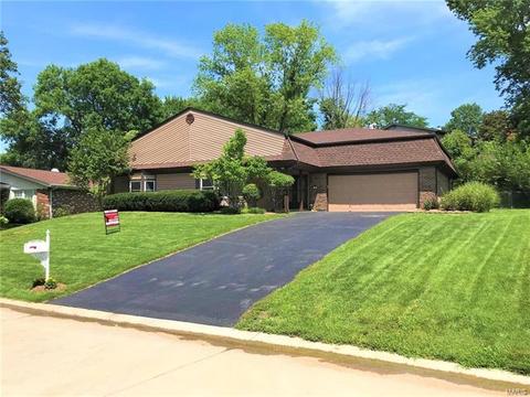 8 Grellnor, Manchester, MO 63011 photo 2